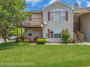 169 Harlequin Glade, Bayville, NJ 08721