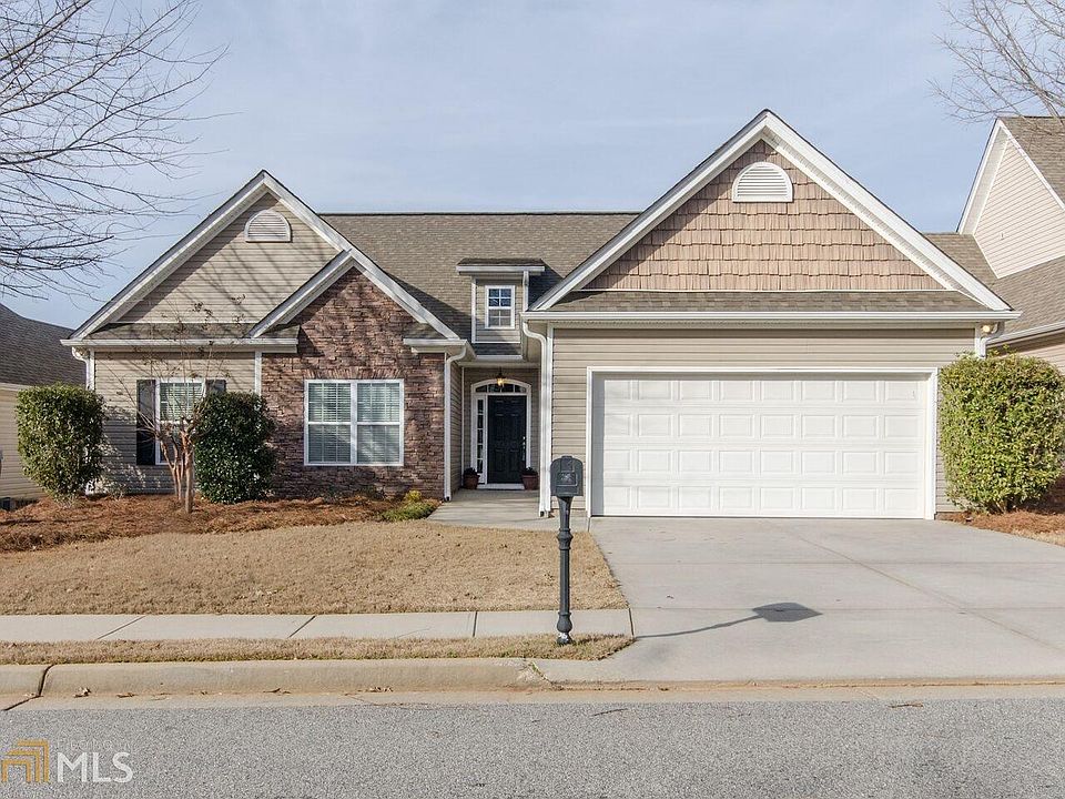 1st image of 46 Village Park Dr