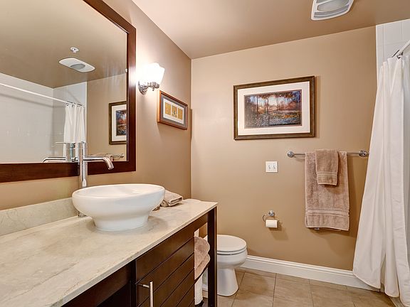 5th image of 18707 SE Newport Way APT 207