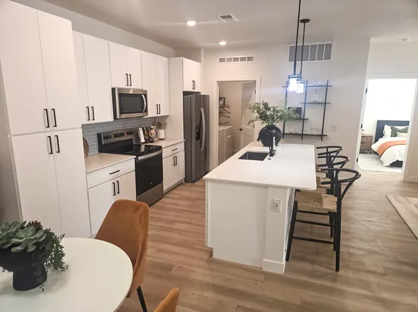 Solace at Casa Grande Crossings