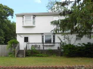 53 Belle Ave, Ronkonkoma, NY 11779