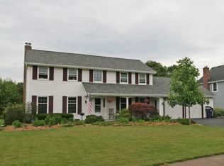 418 Montvale Ln, Rochester, NY 14626