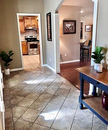 3rd image of 2704 Highwood Ct