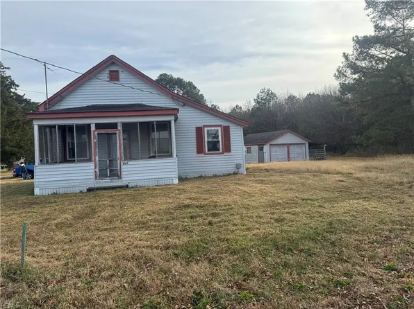 14274 Burwells Bay Rd, Smithfield, VA 23430