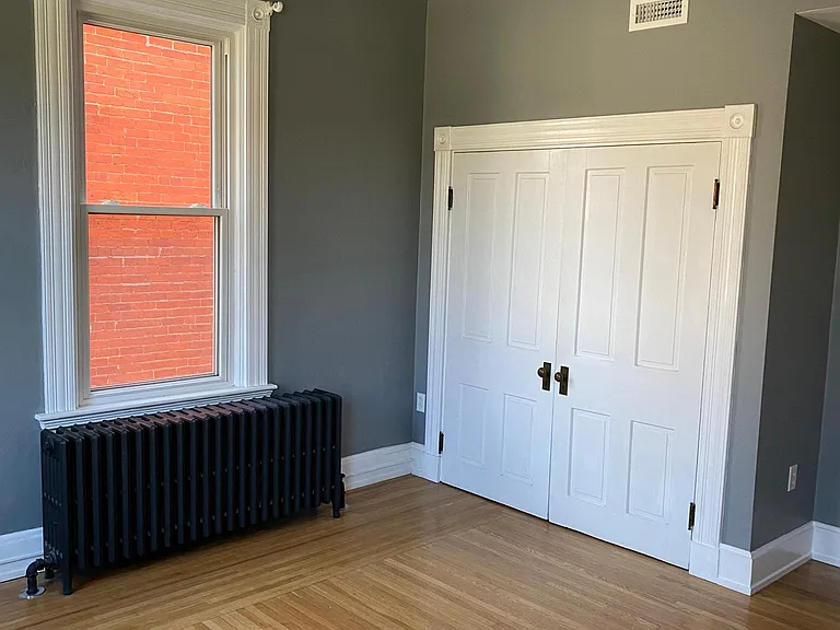 1741 Chase Ave — Photo 15