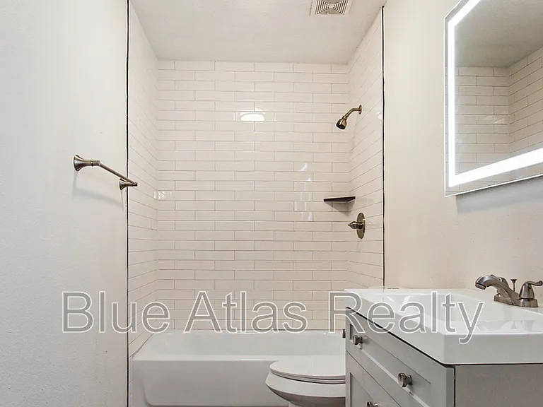 5717 Parkwood Trl — Photo 22