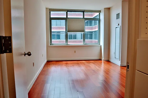 Rented by R New York | media 15