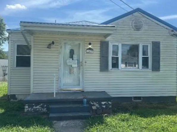 203 Marshall Ave, Dunbar, WV 25064