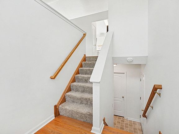 4th image of 6766 Crisler Ct