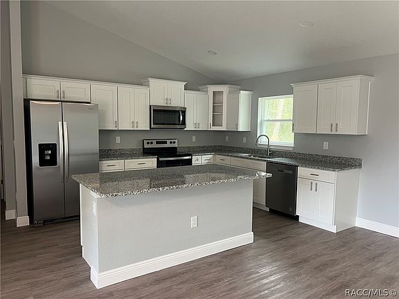 3rd image of 9530 N Athenia Dr