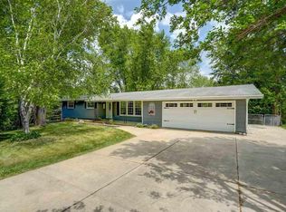 1890 Greene Rd, Stoughton, WI 53589