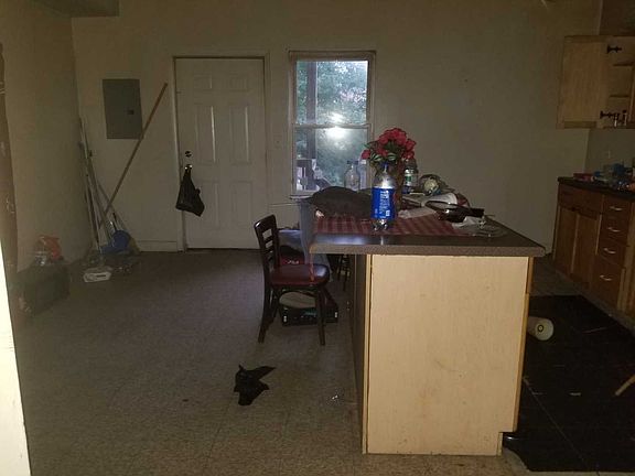 4th image of 3834 W Lexington St