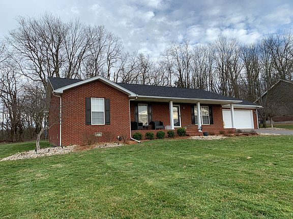 2nd image of 120 Dogwood Ln