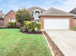 104 Greenvale Dr, Carencro, LA 70520