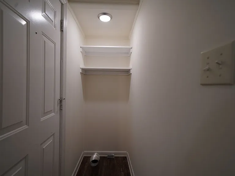 126 Mary St — Photo 15