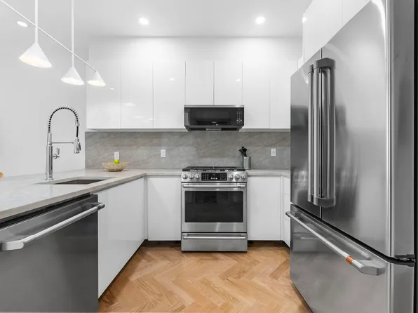 392 1st Street image 5 of 38