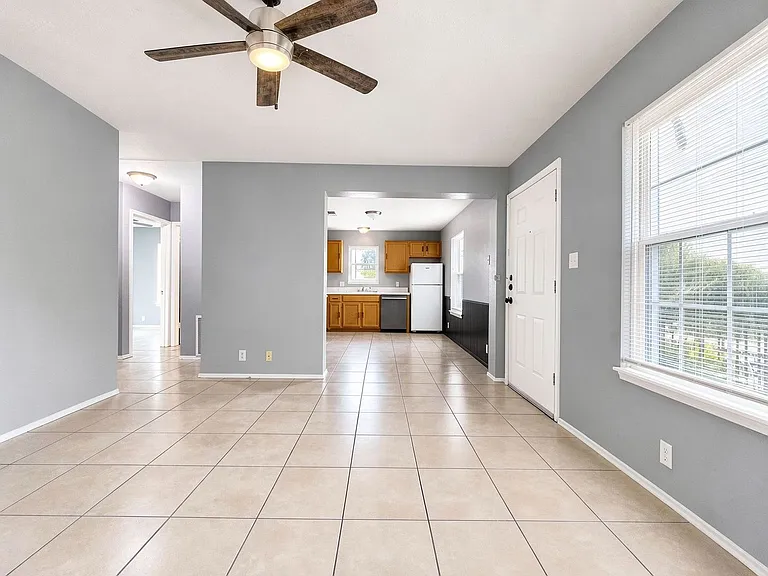 4614 Gurley Ave — Photo 32