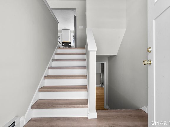 3rd image of 534 Rye Street