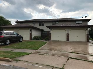 1010 Tullar Rd APT D, Neenah, WI 54956