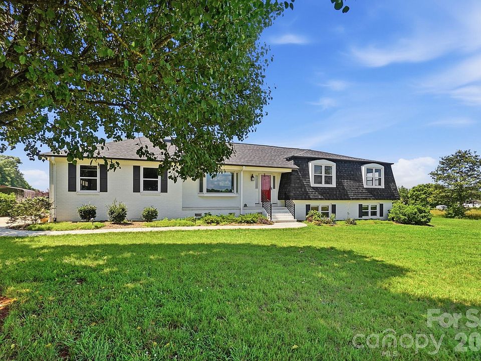 1st image of 130 Watts Farm Ln