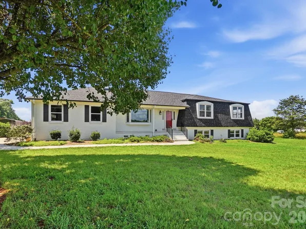 130 Watts Farm Ln, Mooresville, NC 28115