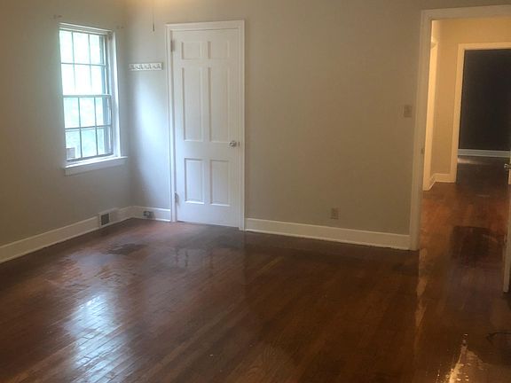 Bedroom with Full Bath