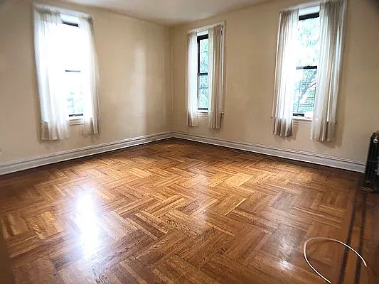1st image of 18 E 21st St APT F6