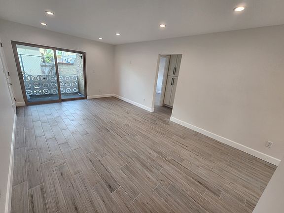 4th image of 10845 White St APT 5