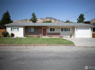 205 Valley St, Cashmere, WA 98815