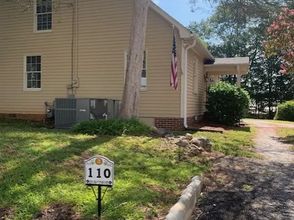 110 N Broad St, Pendleton, SC 29670