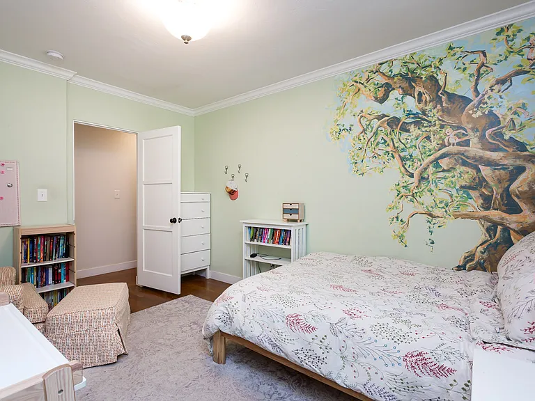 3820 Merivale Ave — Photo 18
