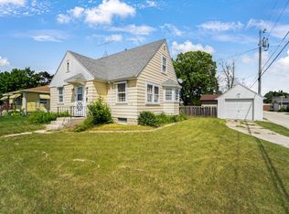 2009 S 11th St, Sheboygan, WI 53081