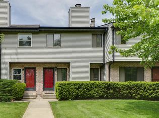 1110 E Jefferson St APT 18, Bloomington, IL 61701