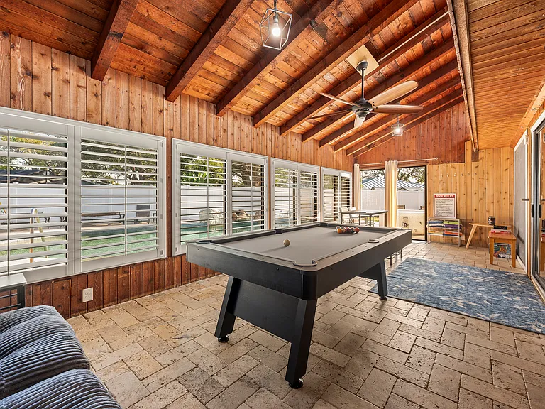1260 Leslie Dr — Photo 25