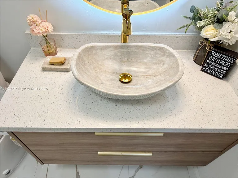 3140 S Ocean Dr #512 — Photo 43