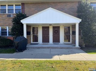 169 N Maple Ave, Park Ridge, NJ 07656