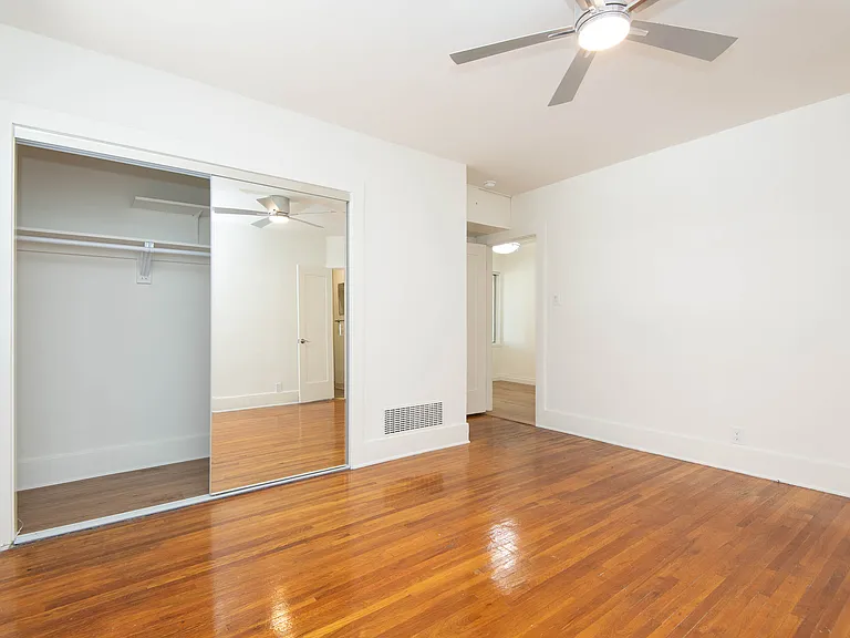 200 W Maple St #A — Photo 9