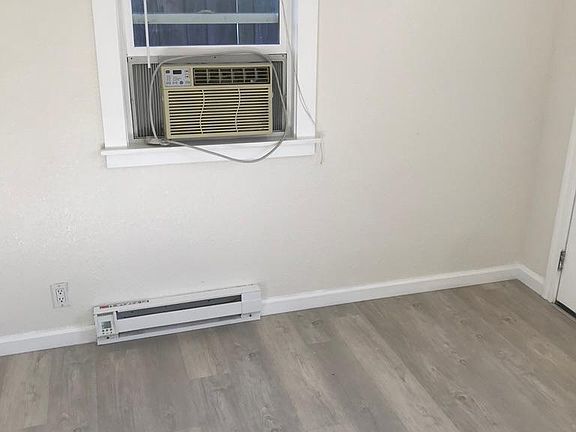 5th image of 24 Brooklyn Ave