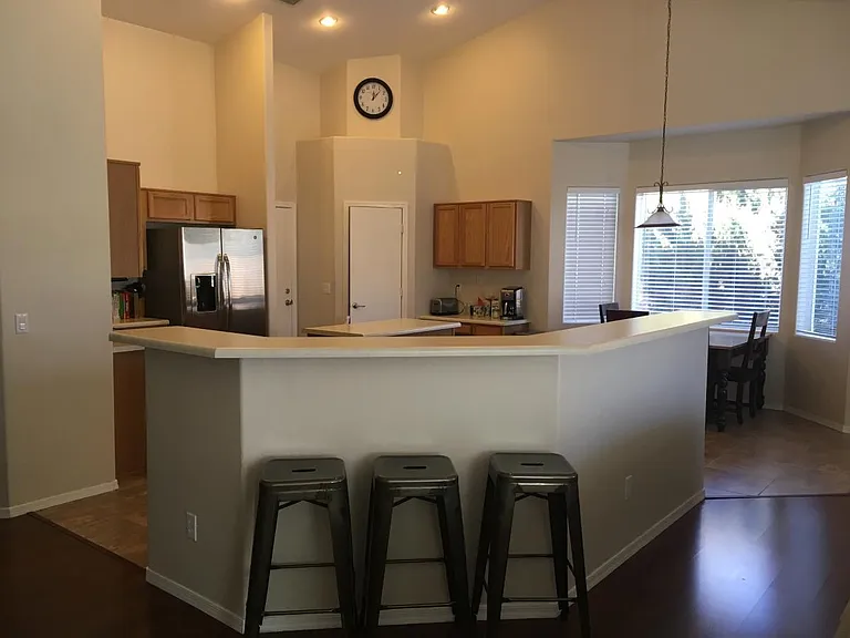 7702 N Dusty Trail Way — Photo 2