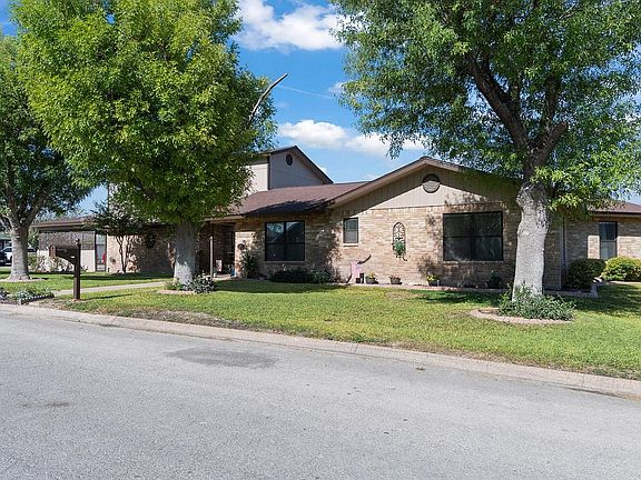 2nd image of 127 Katrina Dr