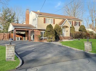 25 Tennyson Drive, Nanuet, NY 10954