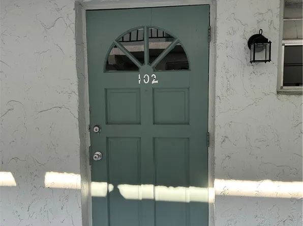 102 Golf Villas Ct NW, Lake Placid, FL 33852