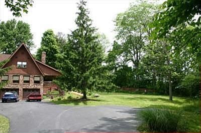 2nd image of 1519 State Route 725 E
