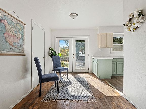 5th image of 389 Hillcrest Avenue