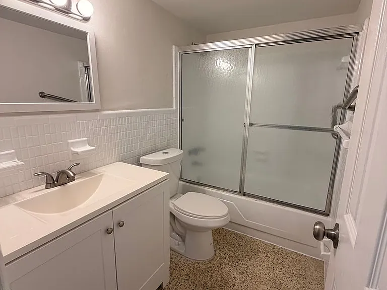 2999 W Flagler St — Photo 11