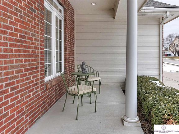 4th image of 17105 Merion Dr