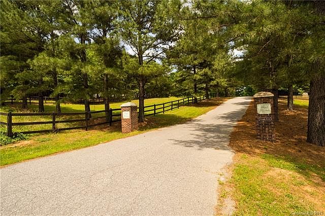 1st image of 6 Hager Mountain Ln #6