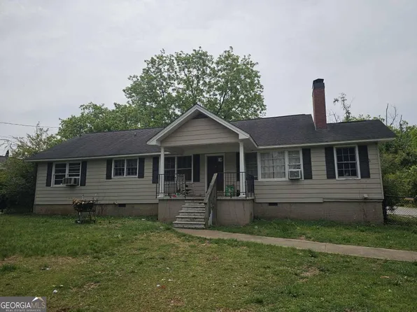 49 Parkway Dr, Toccoa, GA 30577
