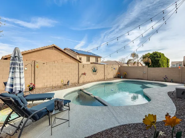 17946 W SUNNYSLOPE Lane, Waddell, AZ 85355