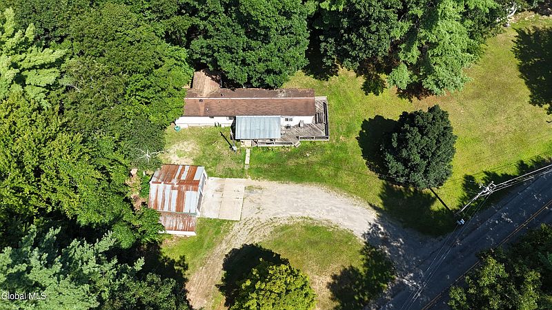 2nd image of 103-107 Dunham Pond Road